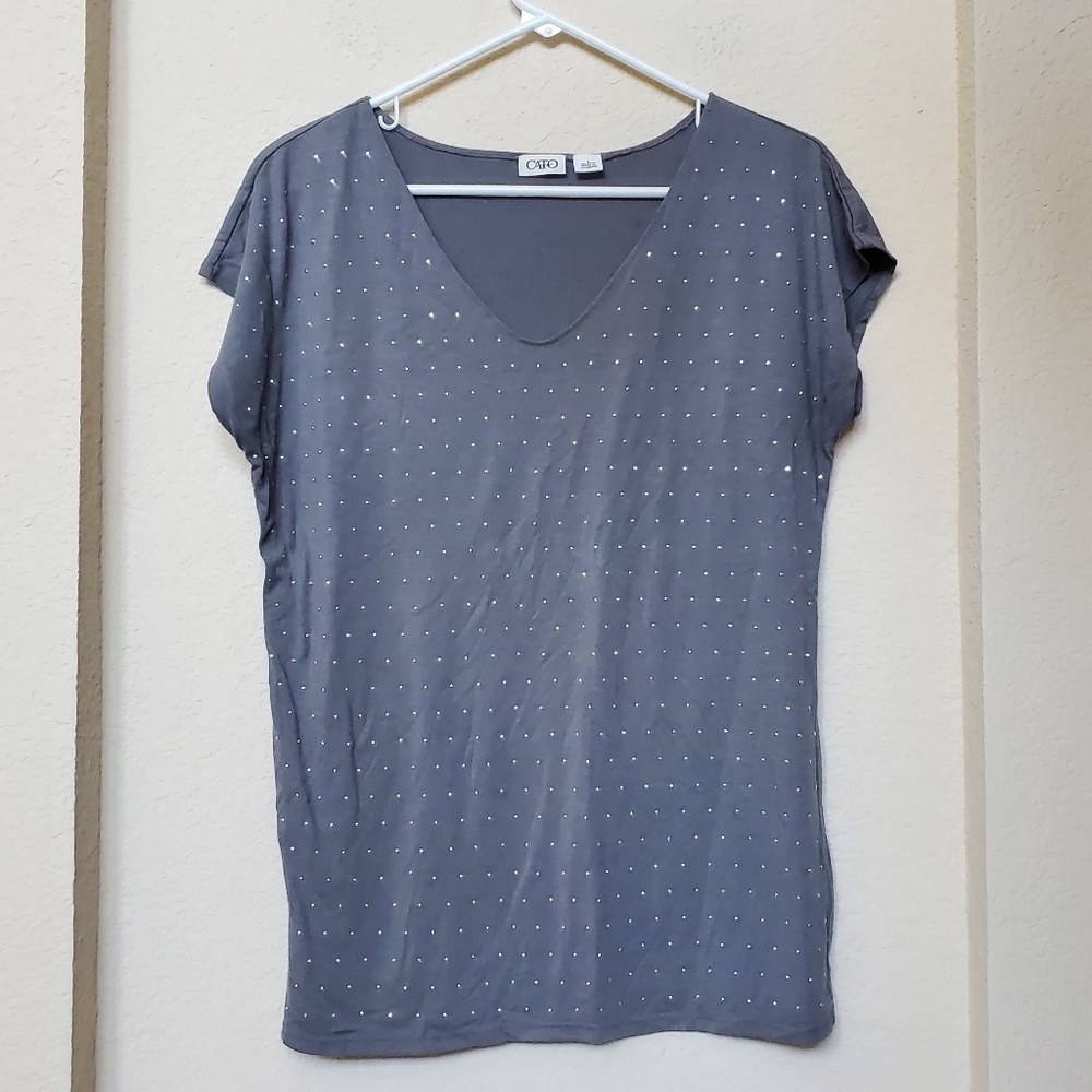 Catos Blingy Short Sleeve V Neck Tee. Size Large